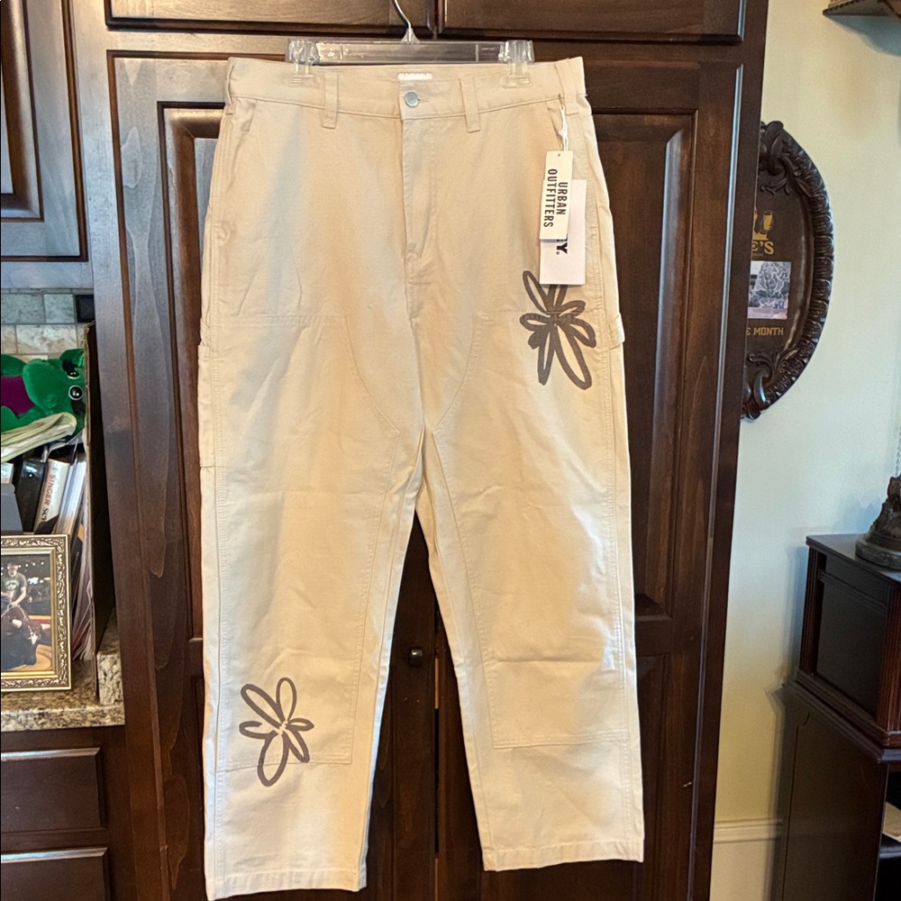 Obey Men's Beige Cargo Pants with Floral Design NWT Sz 32
